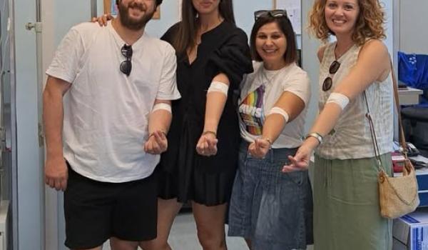 Donazione di sangue della Sindaca Giannì e l'Assessora Parisi, insieme al presidente regionale AVIS Claudia Firenze. Con loro anche il marito della Sindaca di Castelfiorentino.